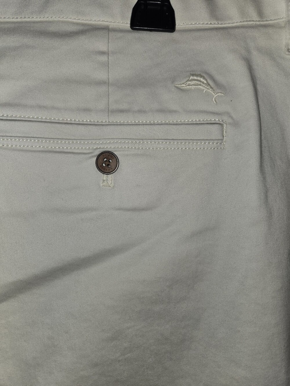 Tommy Bahama Men's Flat-Front Shorts in Light Khaki, Size 40 - Picture 4 of 5